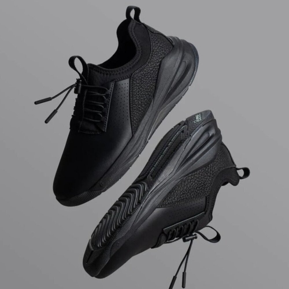 Clove Nursing All Black Shoes